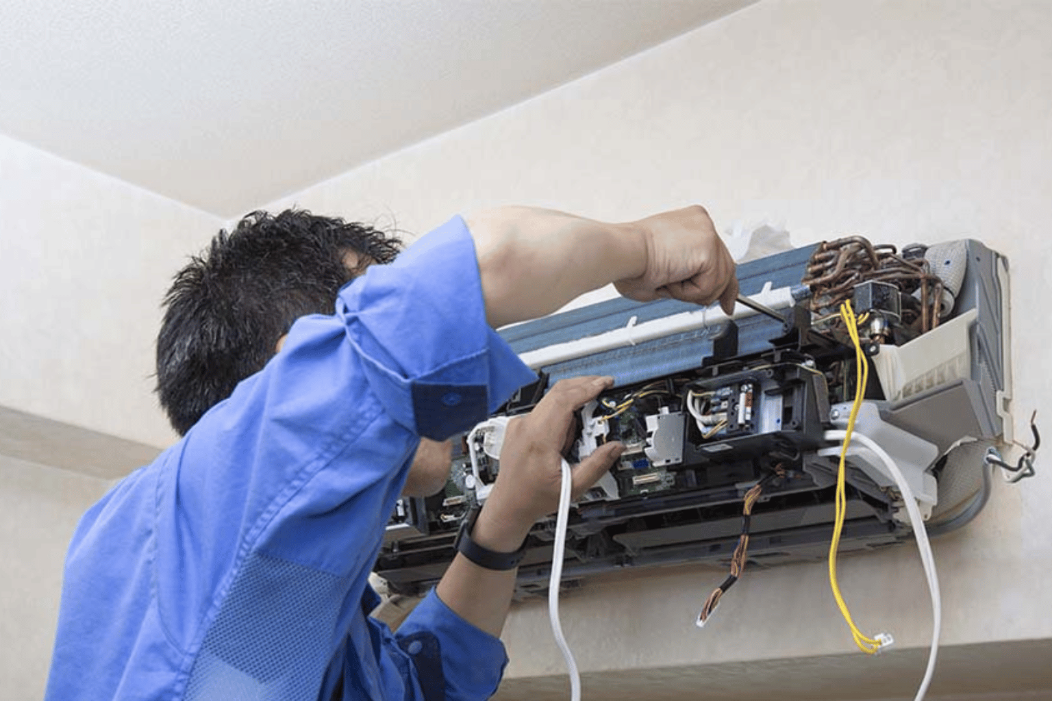 aircon overhaul service Malaysia full dismantle cleaning
